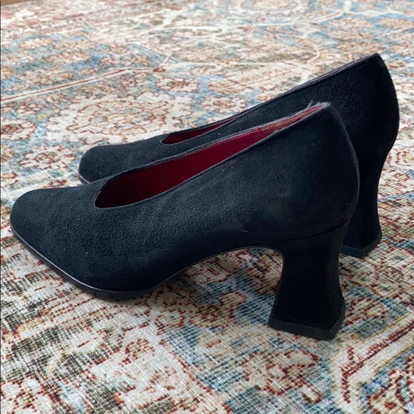 Charles Jourdan Suede Bis Pumps - Picture 4 of 11